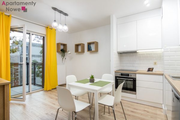 Cozy, sunny one-bedroom apartment 30 sqm Rakowicka St., next to Galeria Krakowska