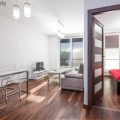 Komfortowe mieszkanie 43 m2 z osobną sypialnią w przy Bulwarach Wiślanych  „Apartamenty Nadwiślańska 11”
