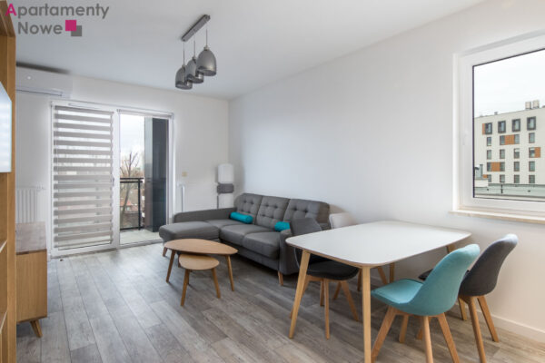 Comfortable, spacious 60,41 sqm two-bedroom apartment with balcony in city center on Rakowicka 22 H street