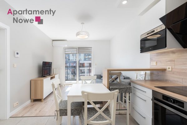 Air-conditioning one-bedroom apartment 35 sqm in a new development “Rakowicka Podkowa” next to Galeria Krakowska