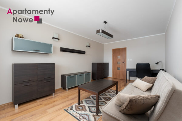 Spacious two-room apartment 60sqm with a separate, bright kitchen at Obozowa 42 St.Ruczaj