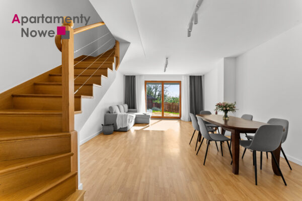 Comfortable 3-level terraced house (126.42 m²) with a garden and garage – Zielonki, Galicyjska Street
